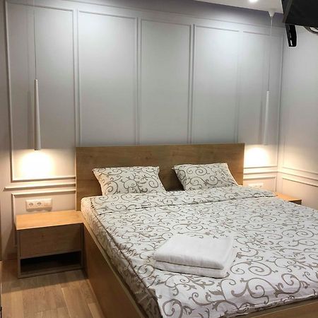 Lux Apartment Ruska 利沃夫 外观 照片