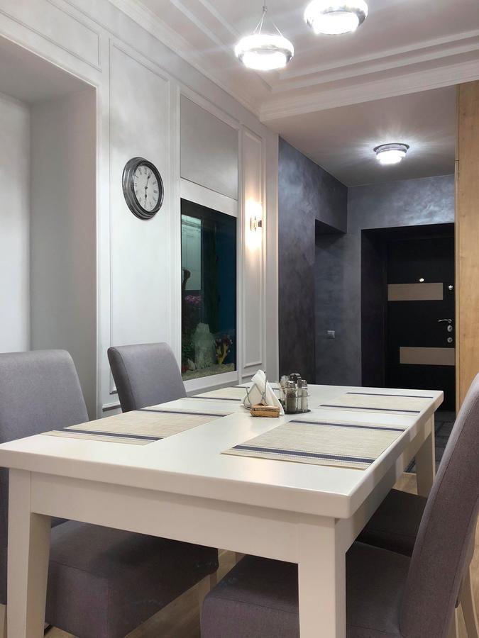 Lux Apartment Ruska 利沃夫 外观 照片