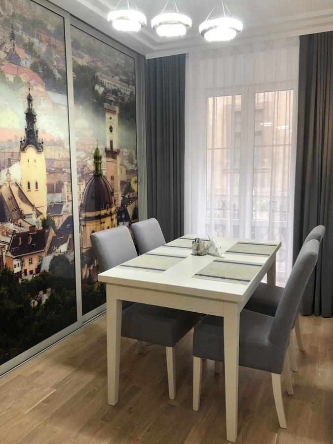 Lux Apartment Ruska 利沃夫 外观 照片